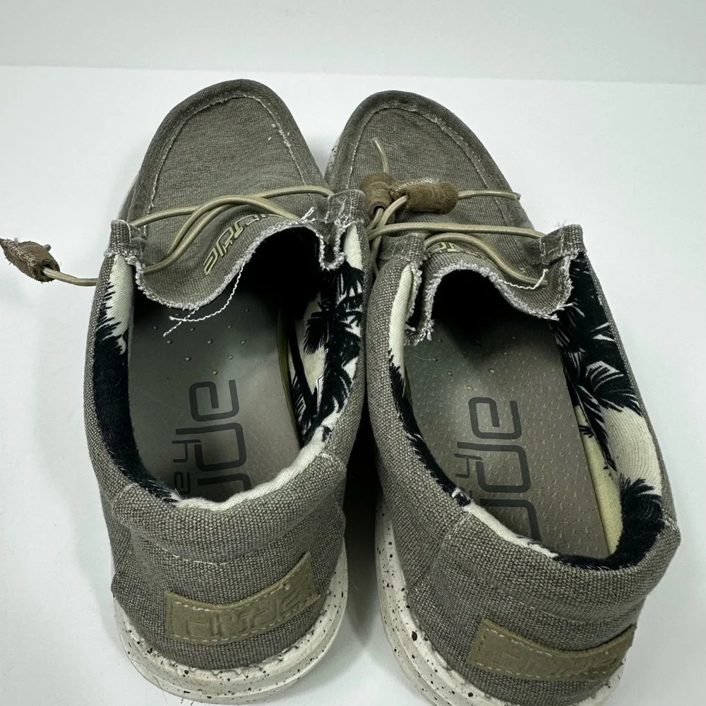 Hey Dude Men's Wally Stretch Gray Canvas Loafers
